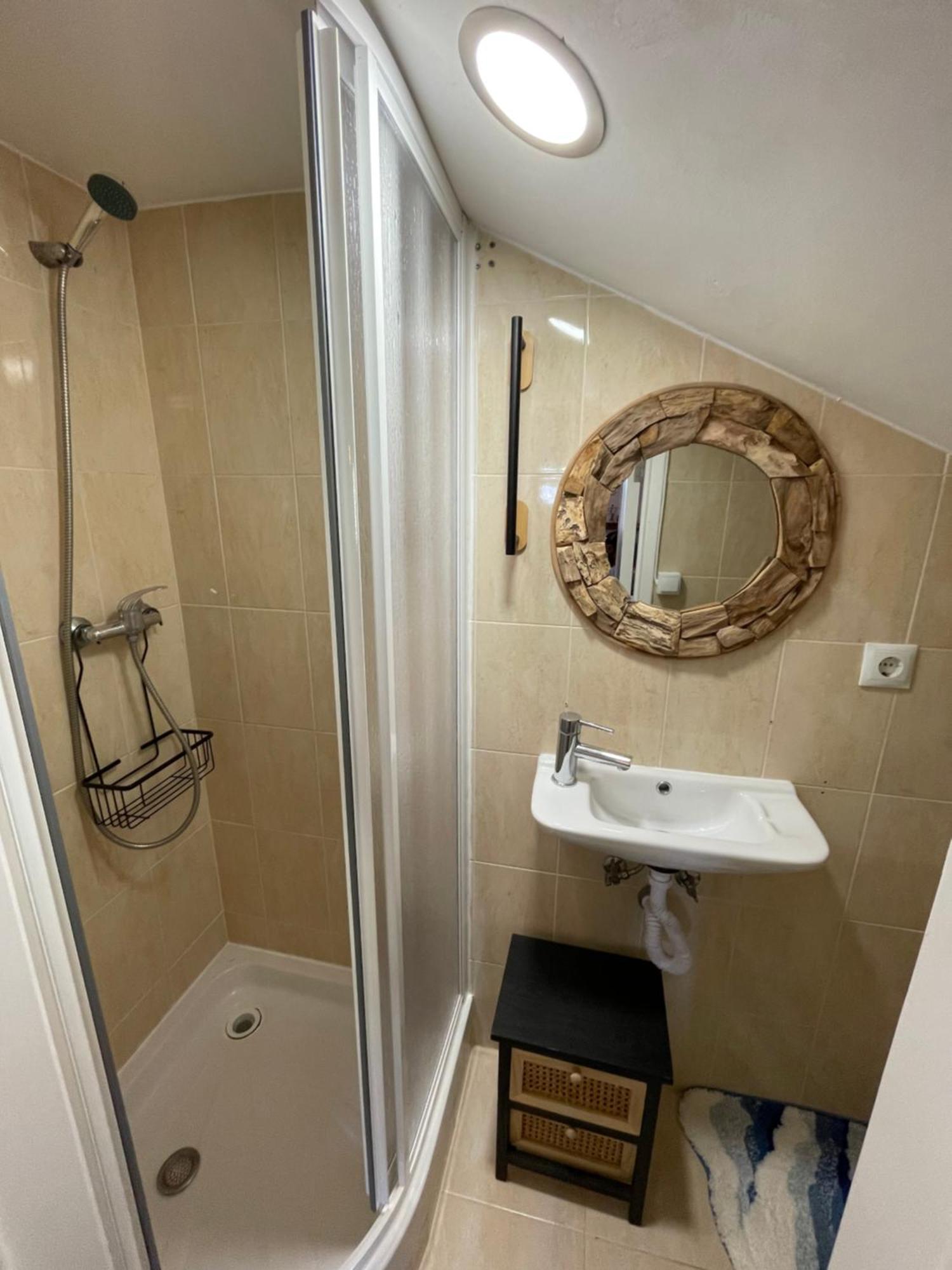 Lisbon Soul Surf Camp Hostel Cascais Bagian luar foto