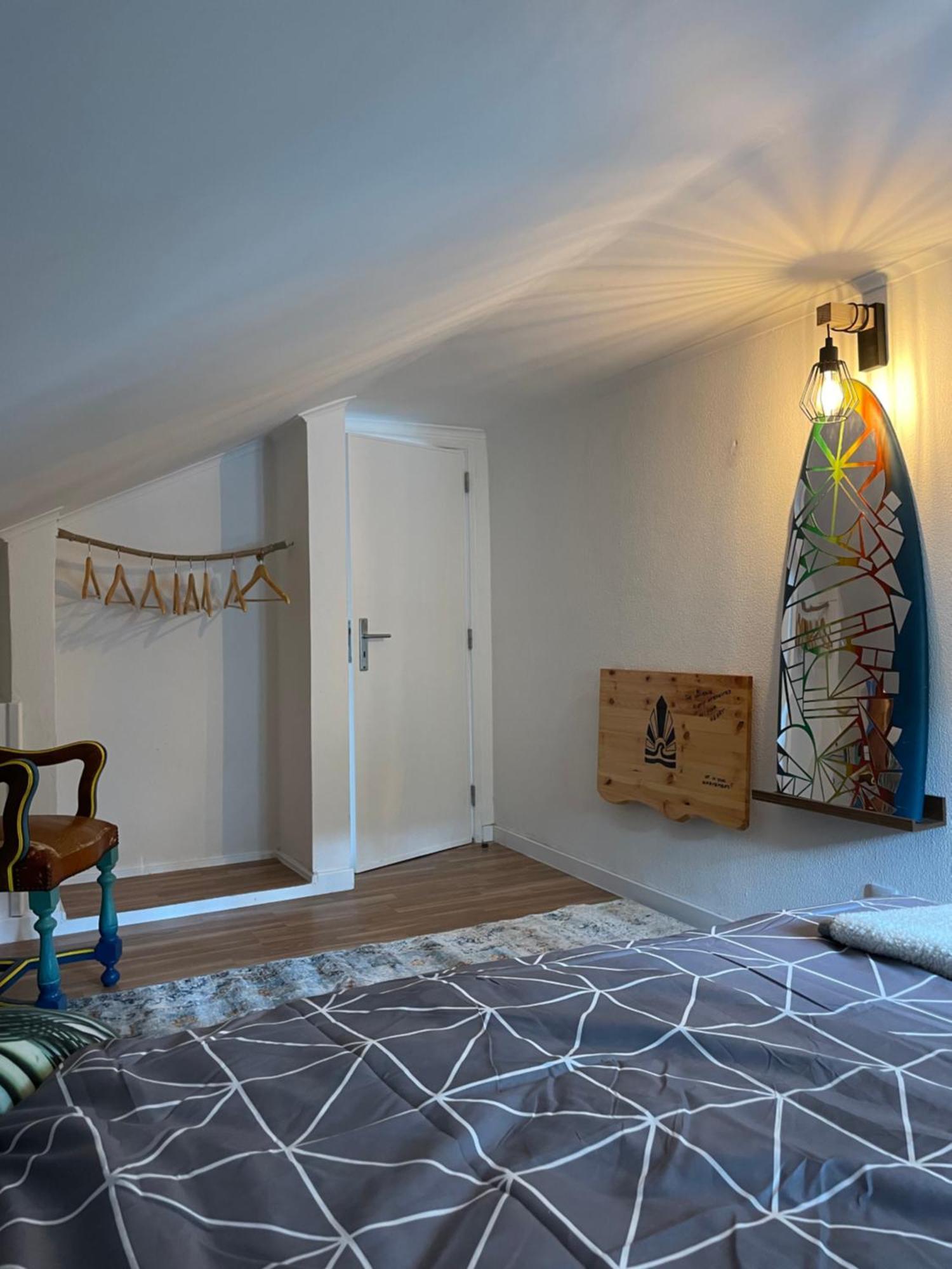 Lisbon Soul Surf Camp Hostel Cascais Bagian luar foto