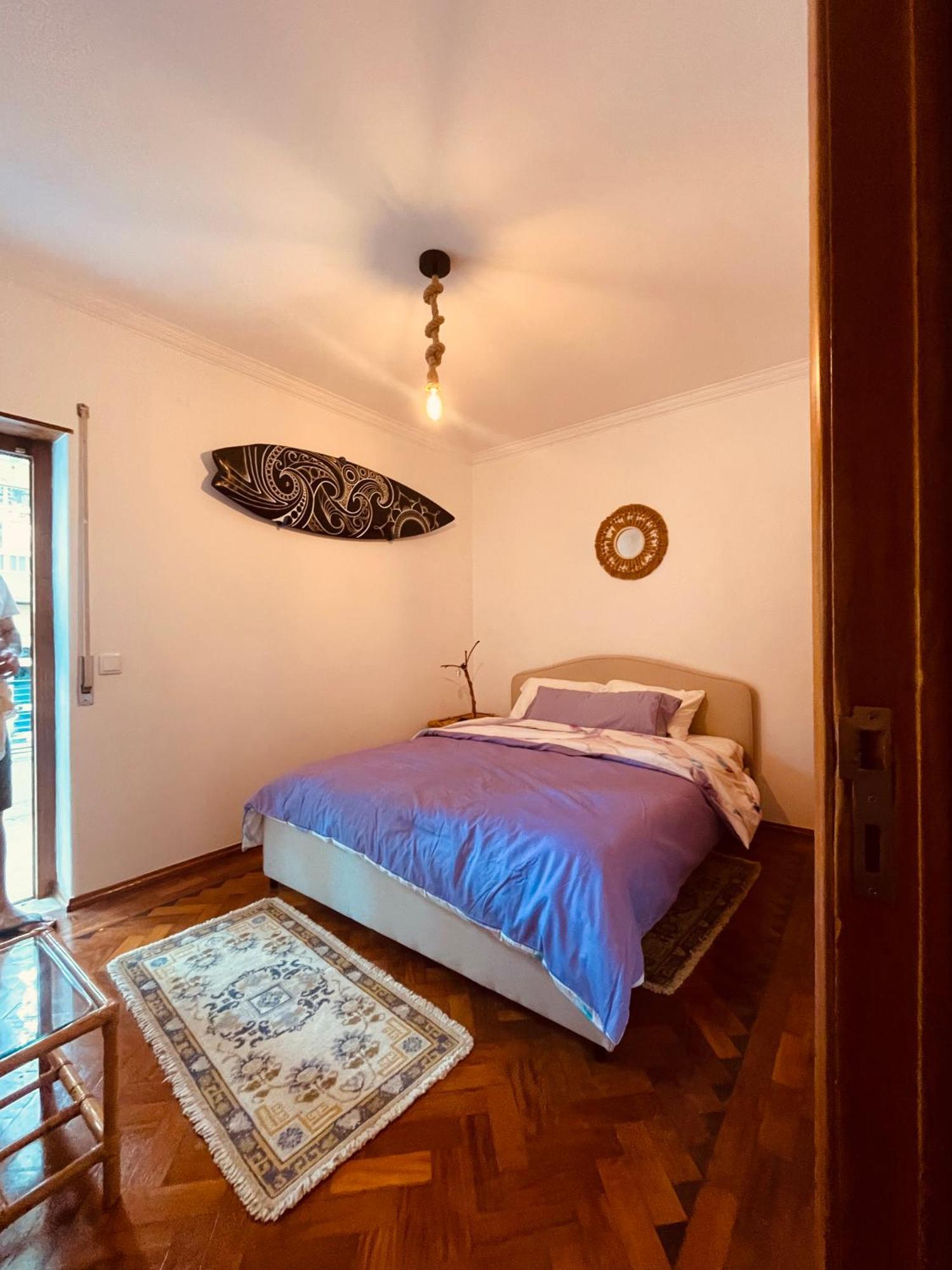 Lisbon Soul Surf Camp Hostel Cascais Bagian luar foto